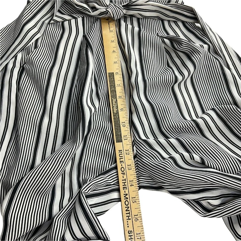 Blue Blush Jumpsuit Womens Size L Black Striped Front Tie Wide Leg Crop Nwt $46 - Picture 10 of 12